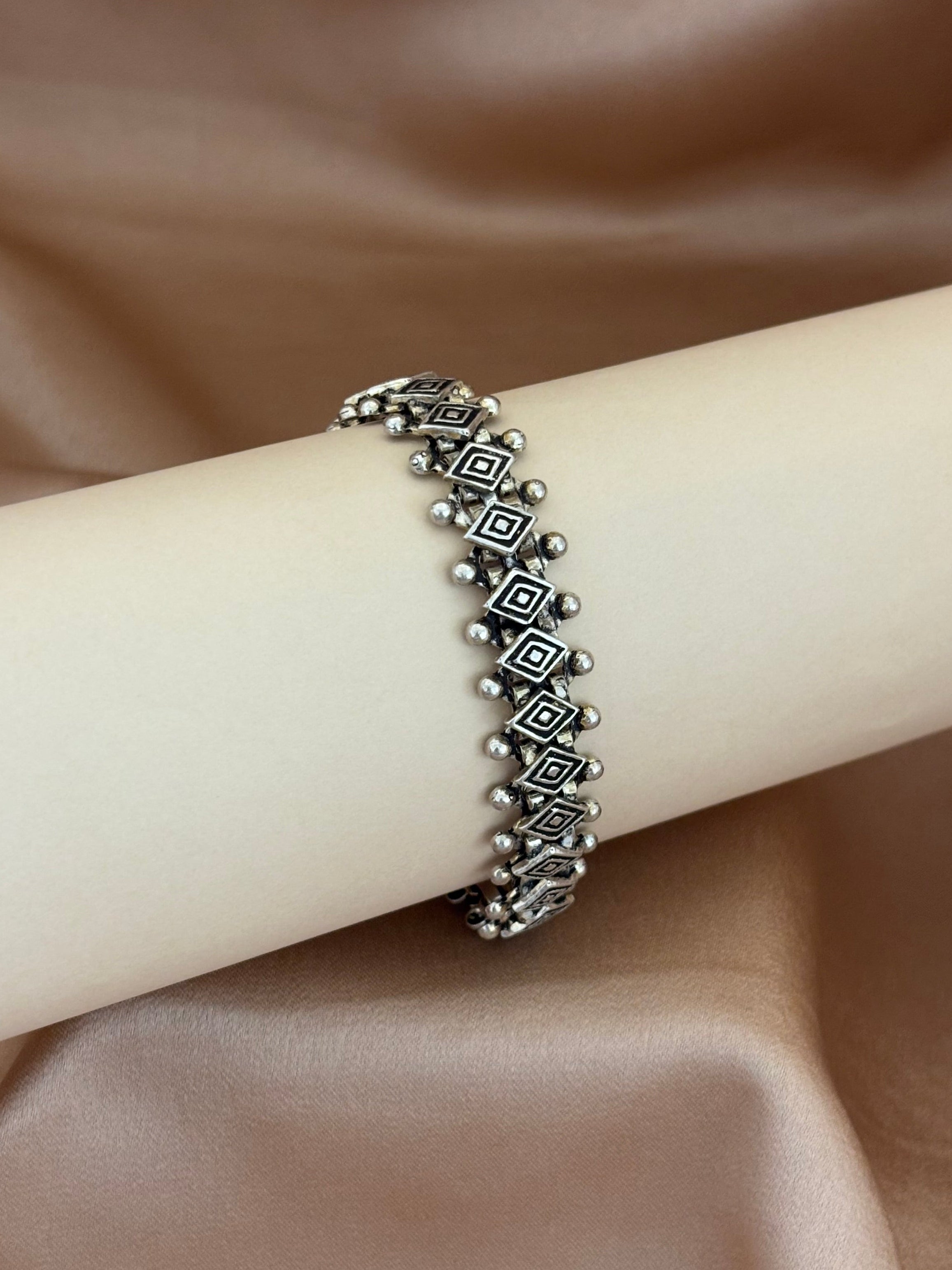 Oxidized Silver Geometric Link Bracelet