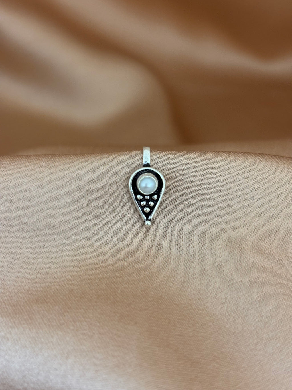 Pearlescent Dewdrop Silver Nose Pin