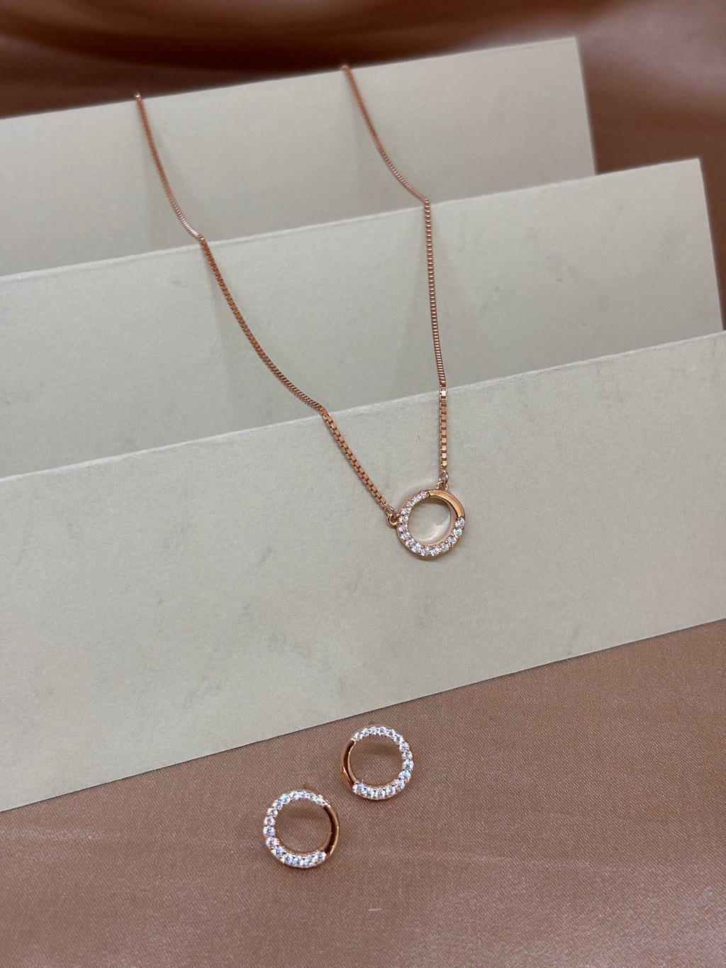 Rose Gold Minimalist Geometric Circle Pendant Set
