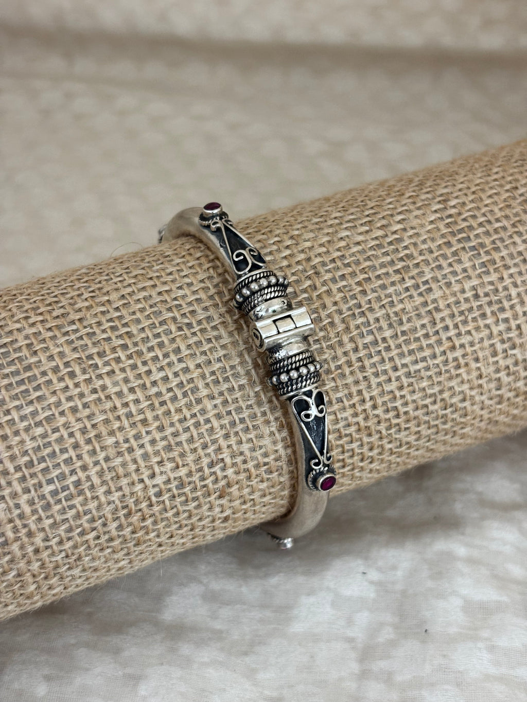 Floral Filigree Ruby Kada