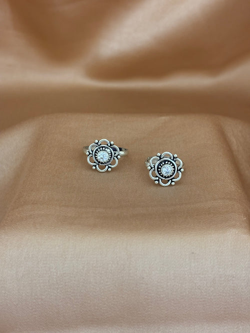 Classic Shimmer Zirconia Silver Toe Rings