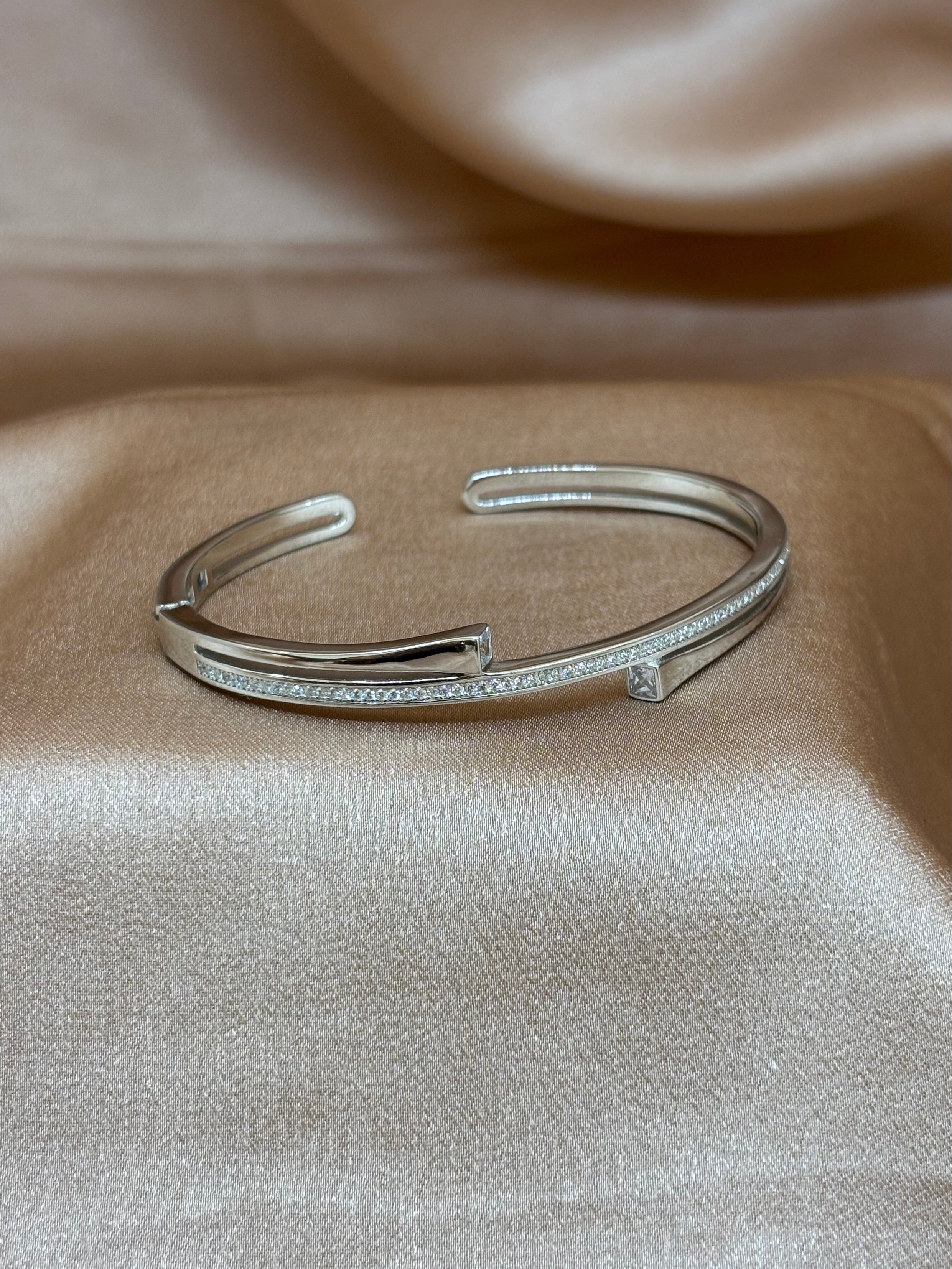 The Marquise Leaf Bracelet
