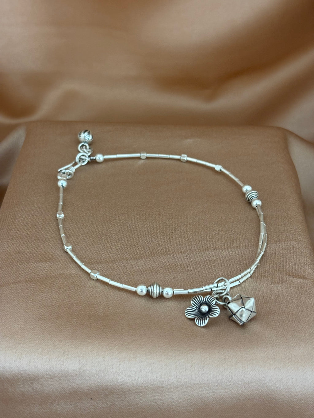 Sunburst Flower & Pyramid Charms Anklet