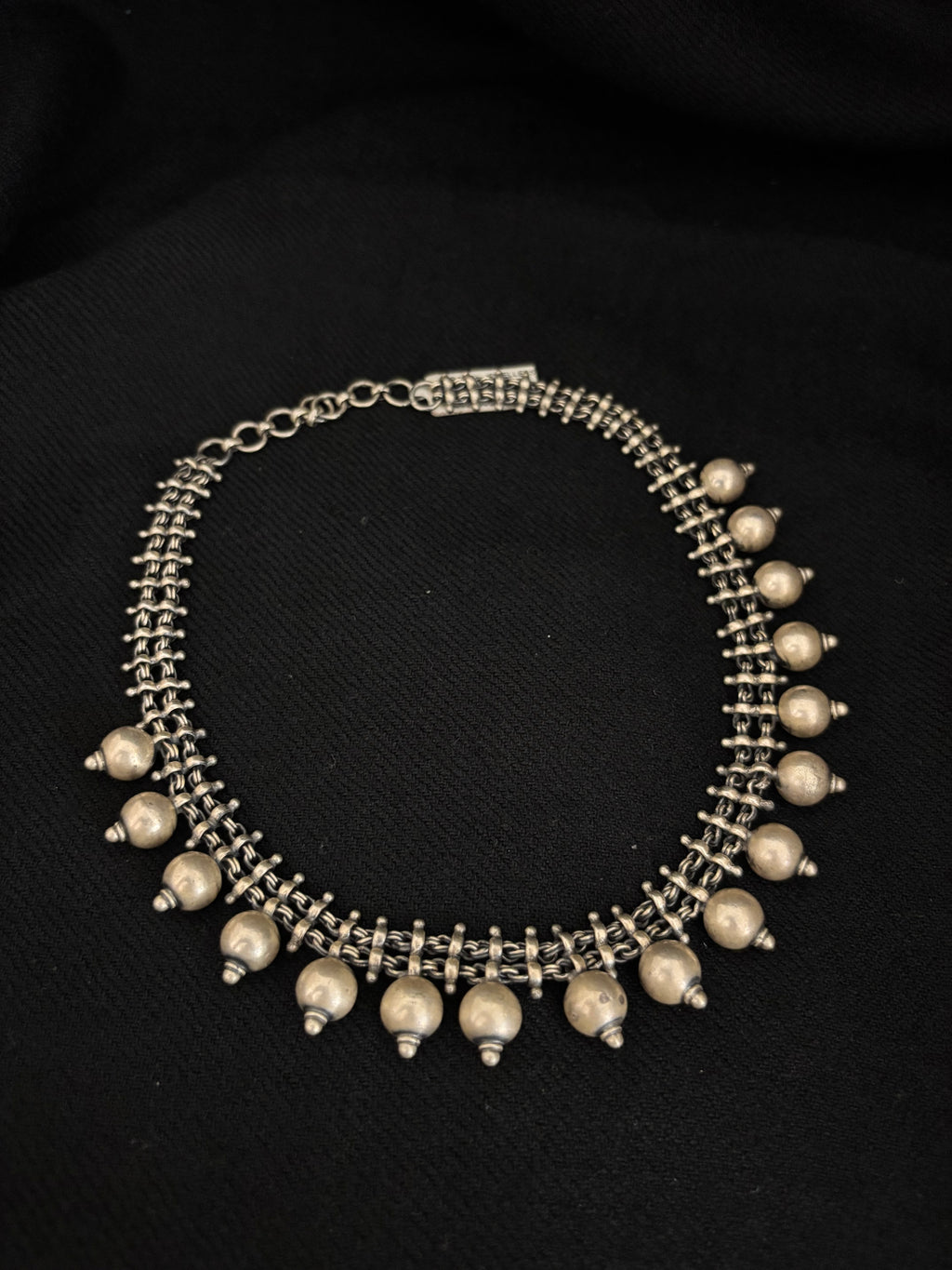 Traditional Silver Smooth Bead Choker