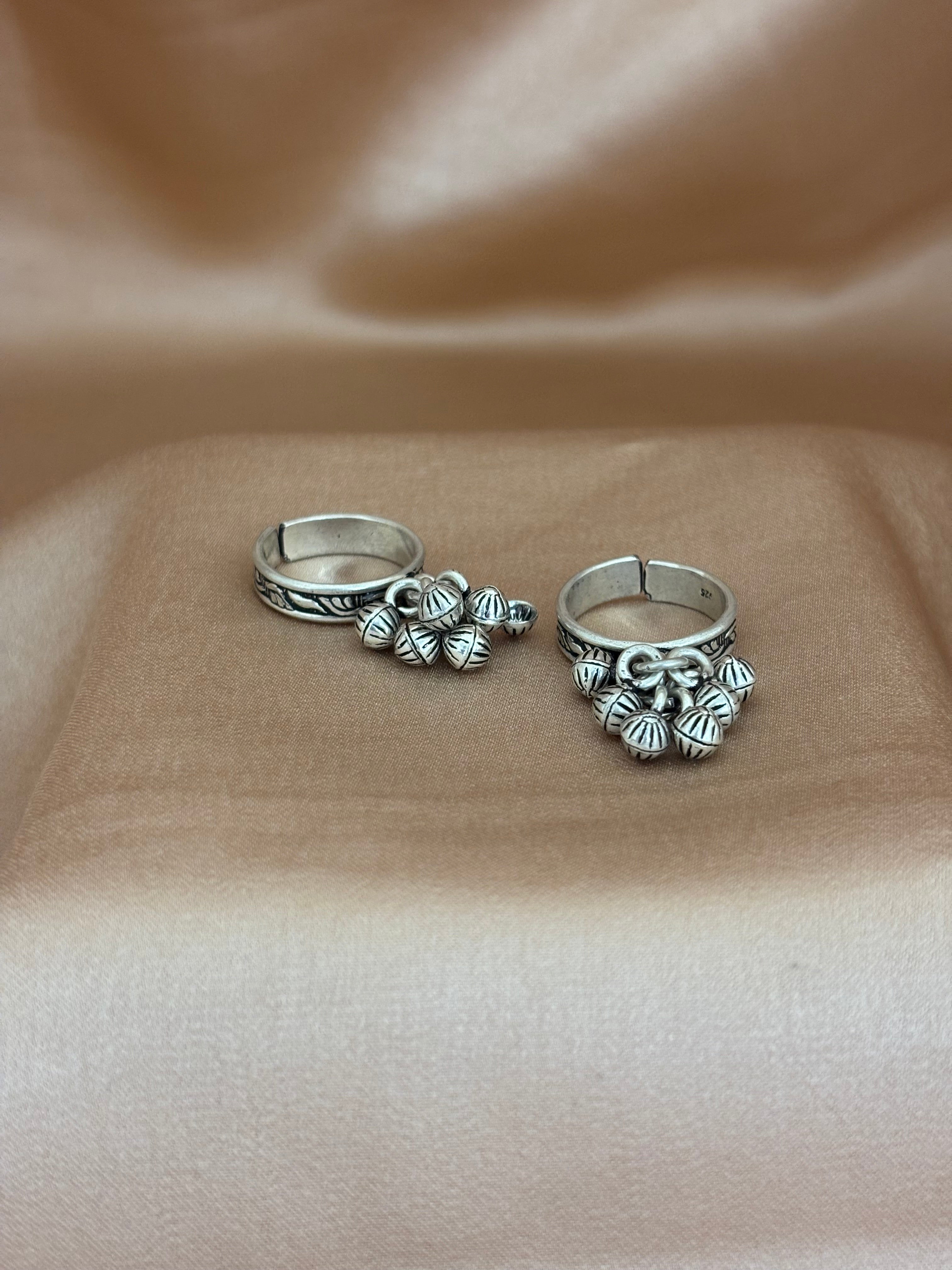 Oxidized Silver Ghungroo Dangle Toe Rings