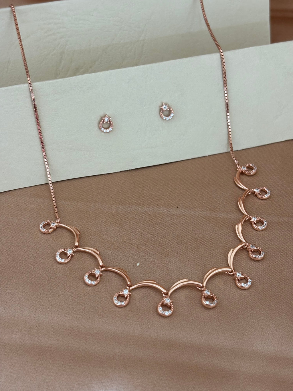 Celestial Crescent & Star Scalloped Necklace Set