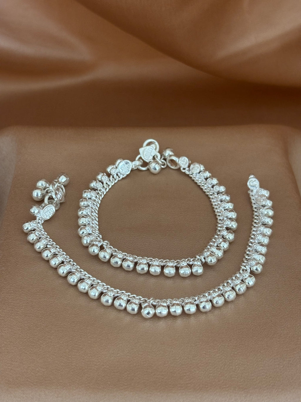 "Classic Cradle" Bold Bead Payal