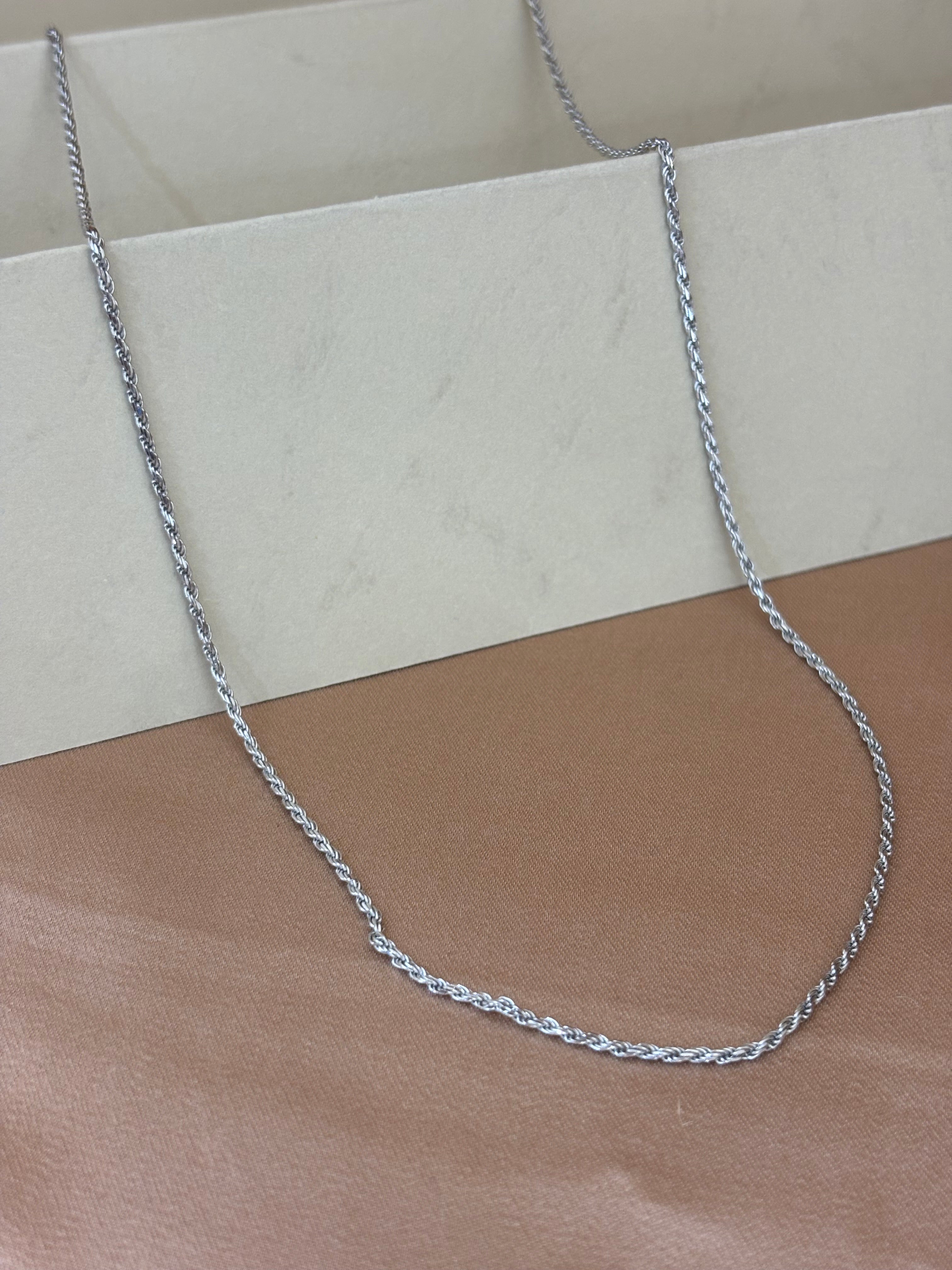 Classic Diamond-Cut Rope Chain