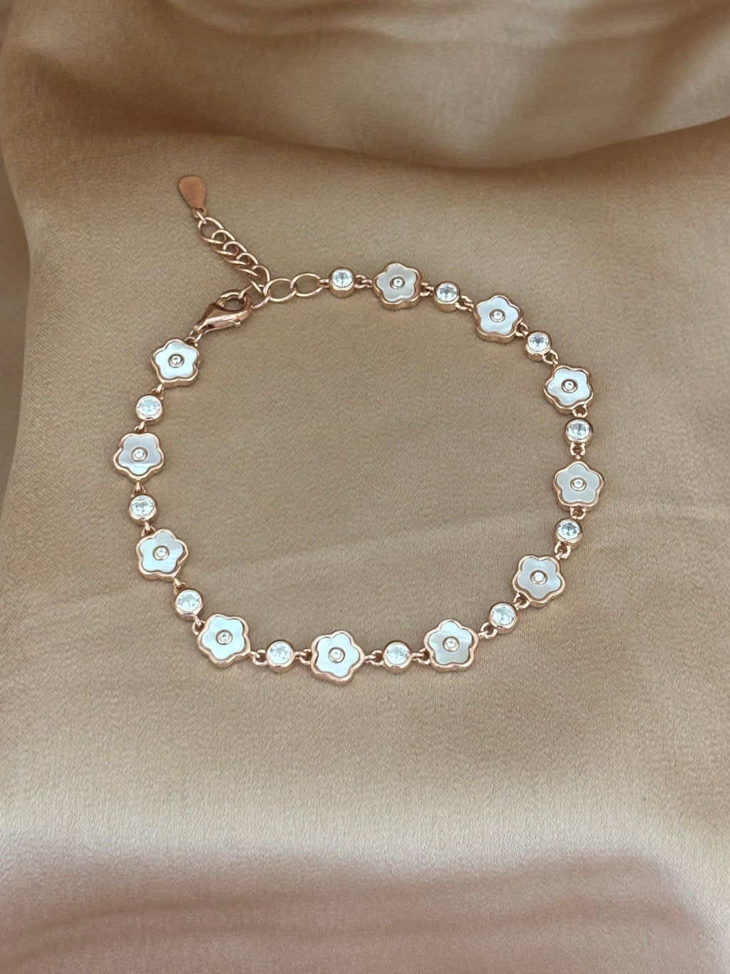 Rose Gold Mother-of-Pearl Flower Bracelet