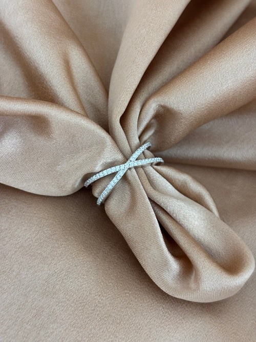Criss-Cross Pavé Band