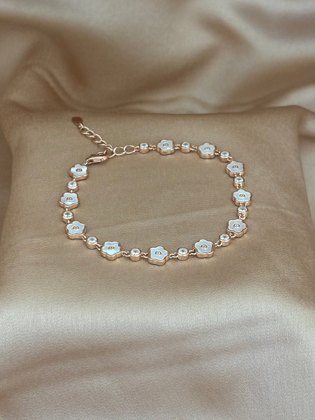 Rose Gold Mother-of-Pearl Flower Bracelet