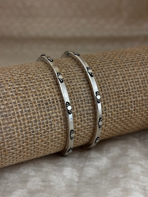 Beaded Medallion Oxidized Bangles