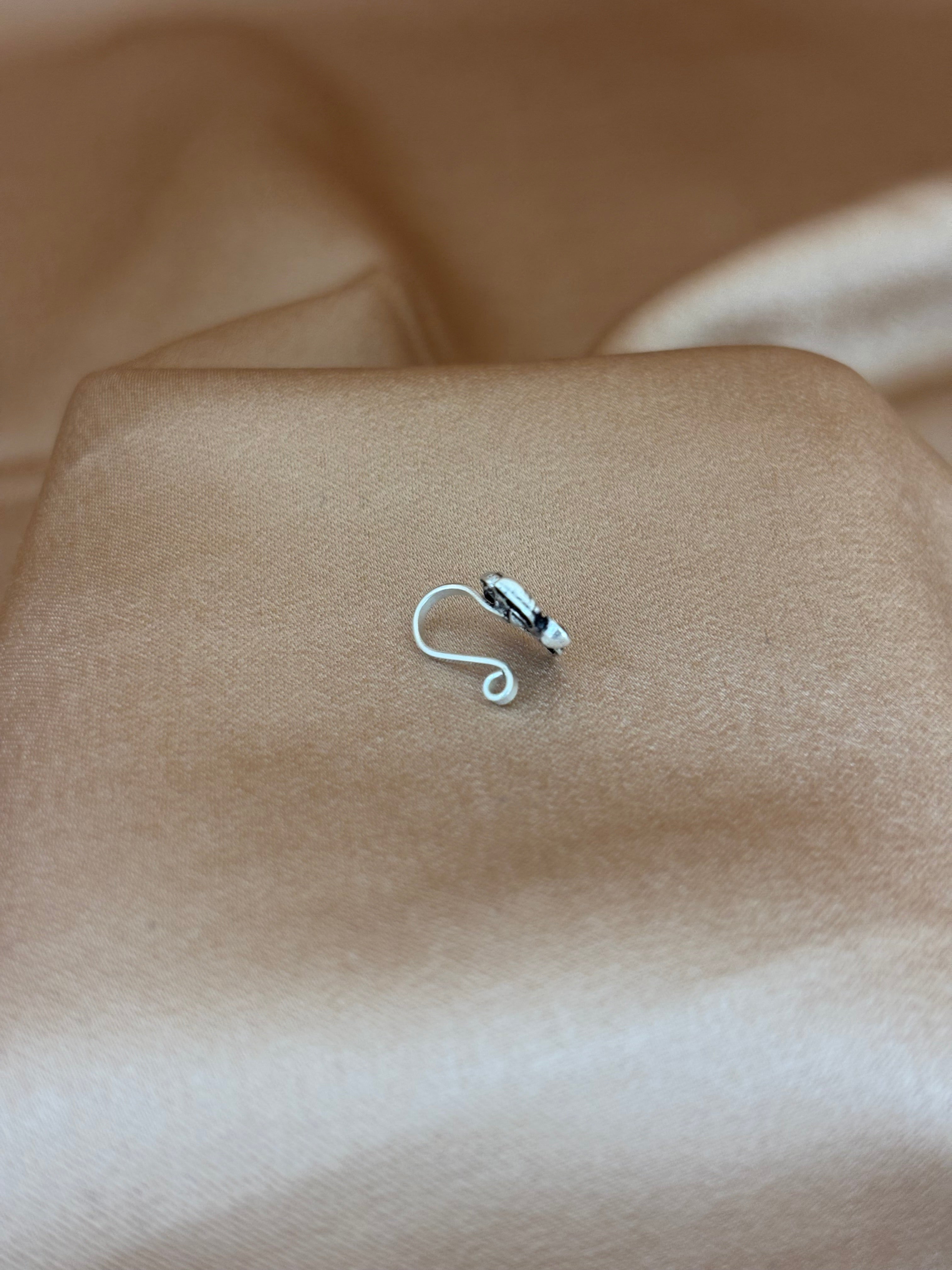 Midnight Blue Sunburst Nose Pin