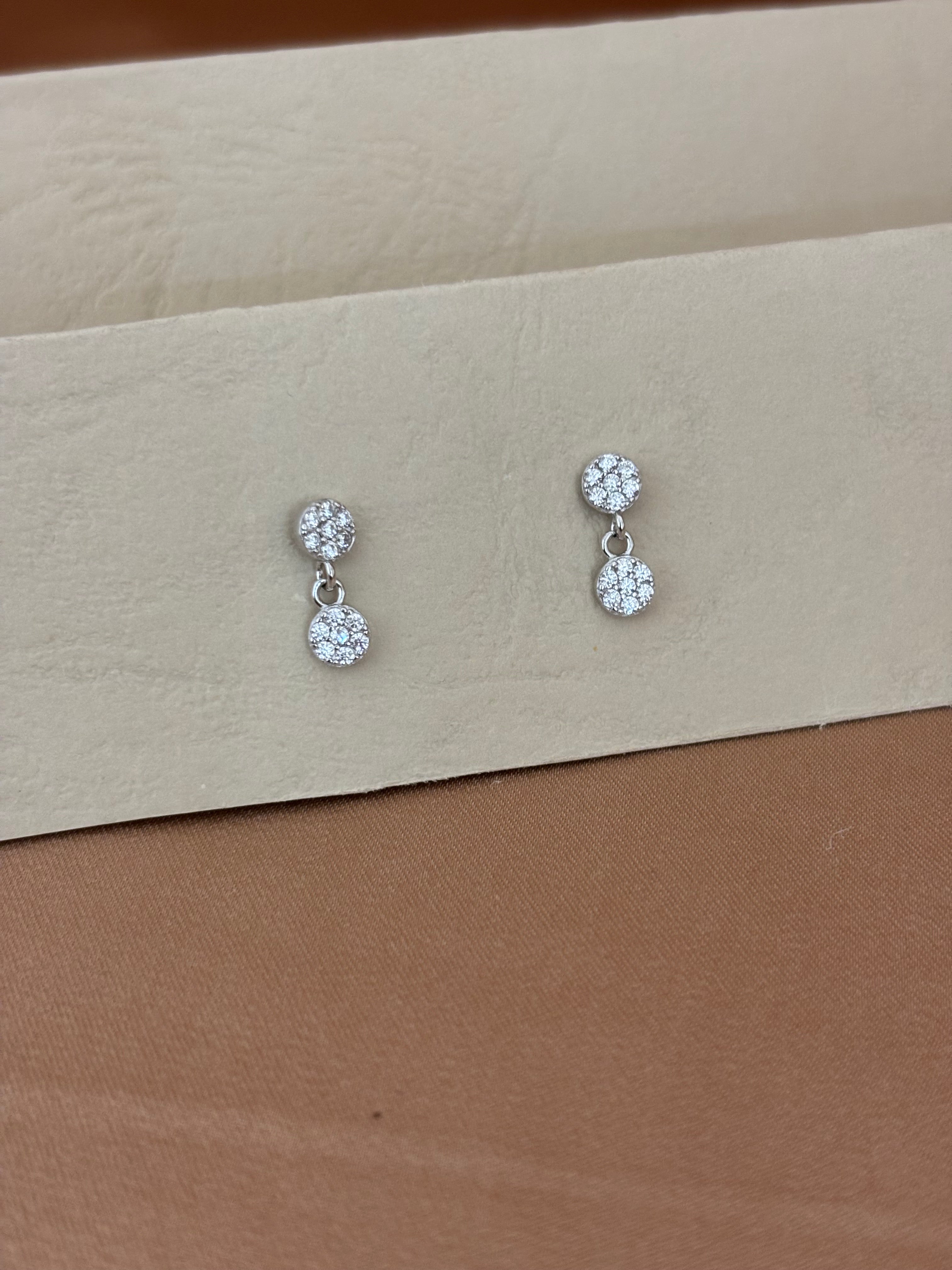 Shimmering Pavé Disc Double Layered Necklace Set