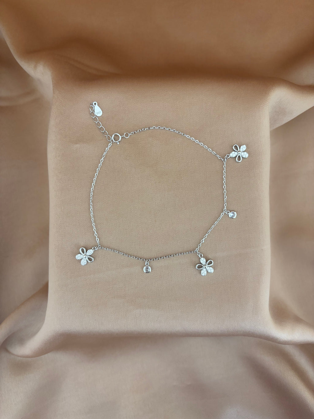 Sparkling Floral Drop Anklet