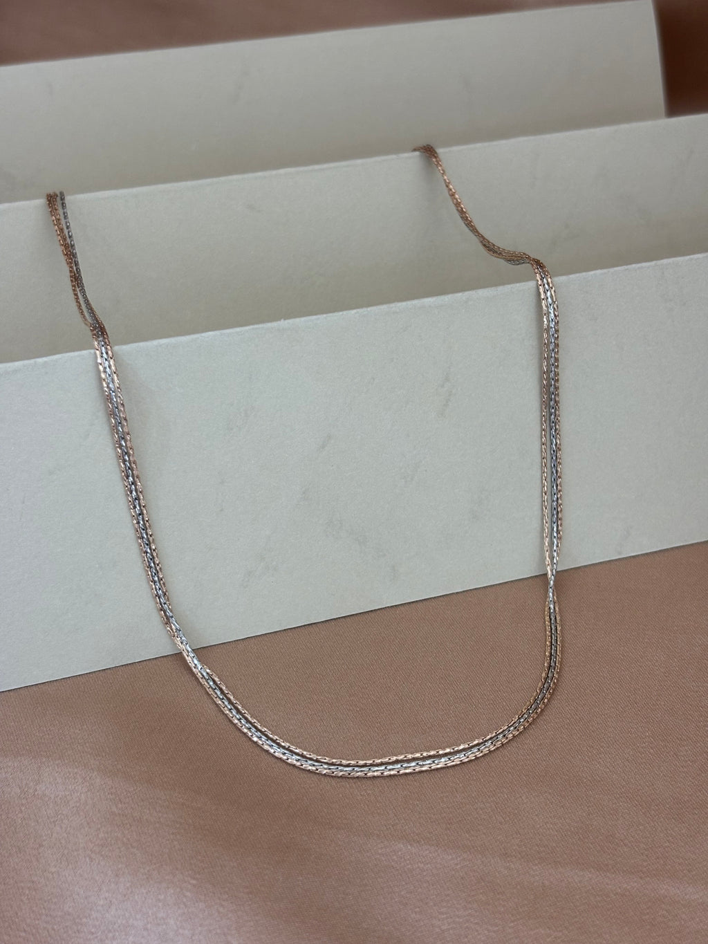 Elegant Tri-Tone Braided Herringbone Chain