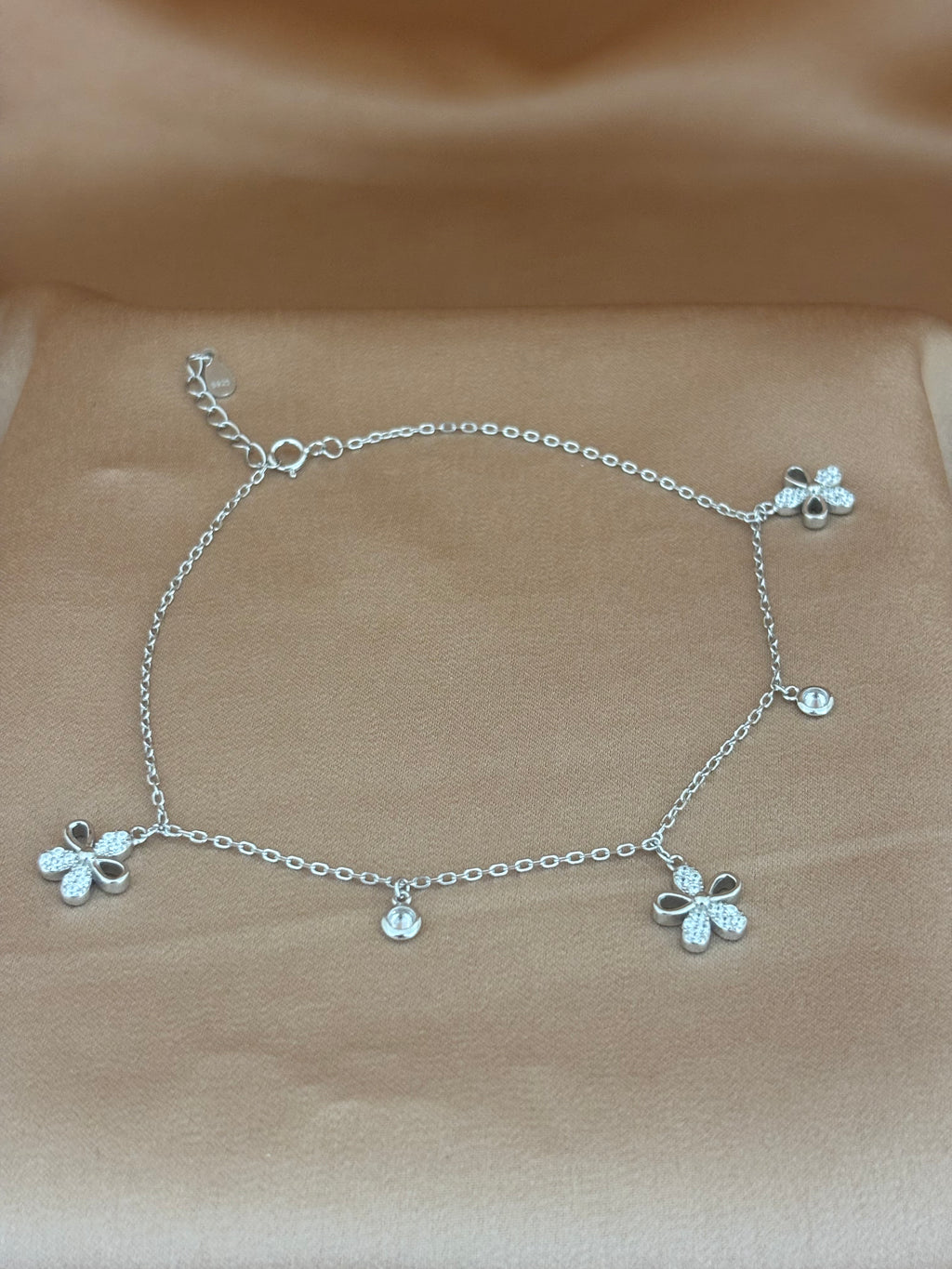 Sparkling Floral Drop Anklet