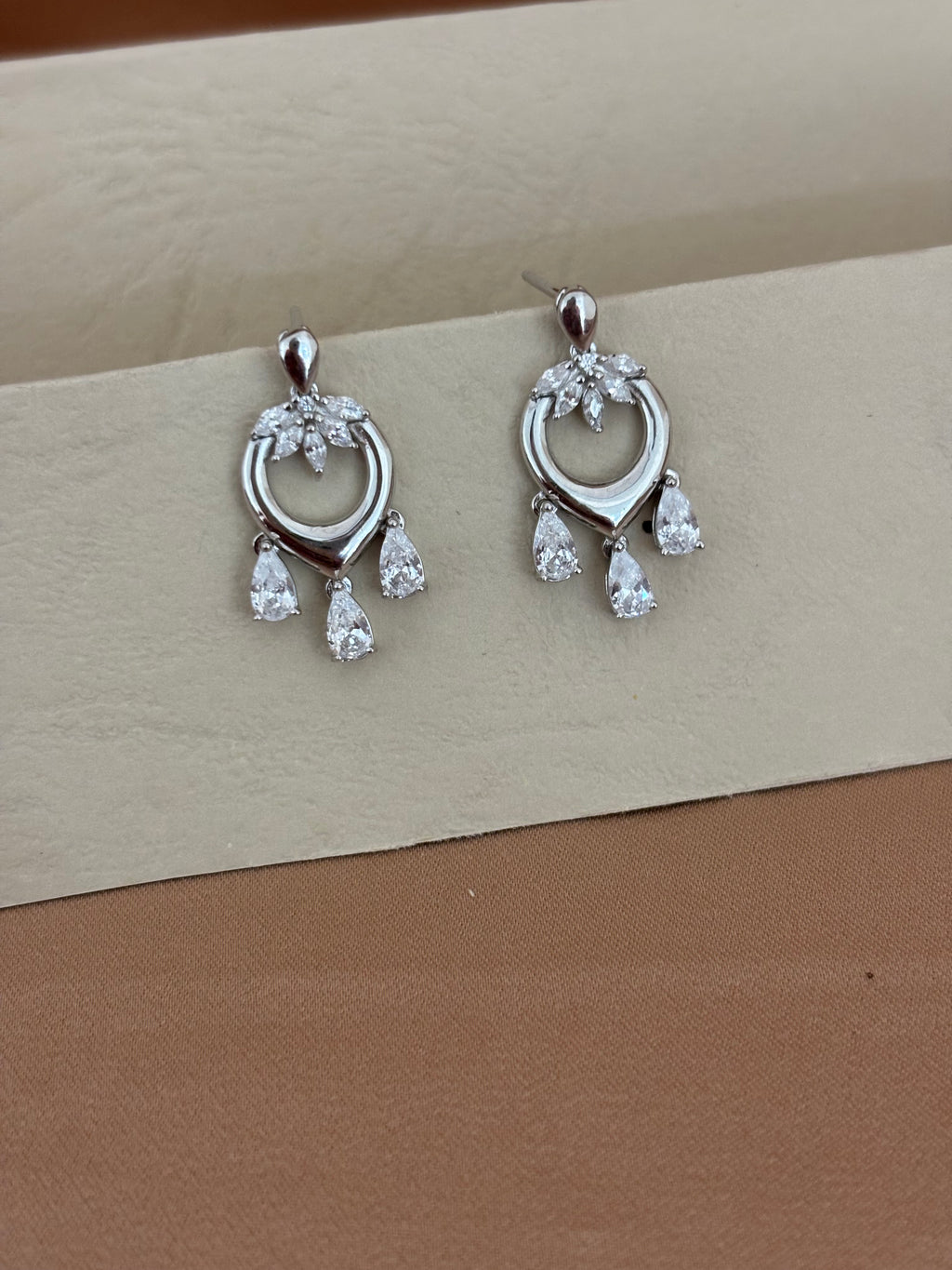 Sparkling Chandelier Teardrop Set