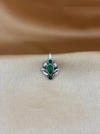 Forest Green Teardrop Silver Nose Pin
