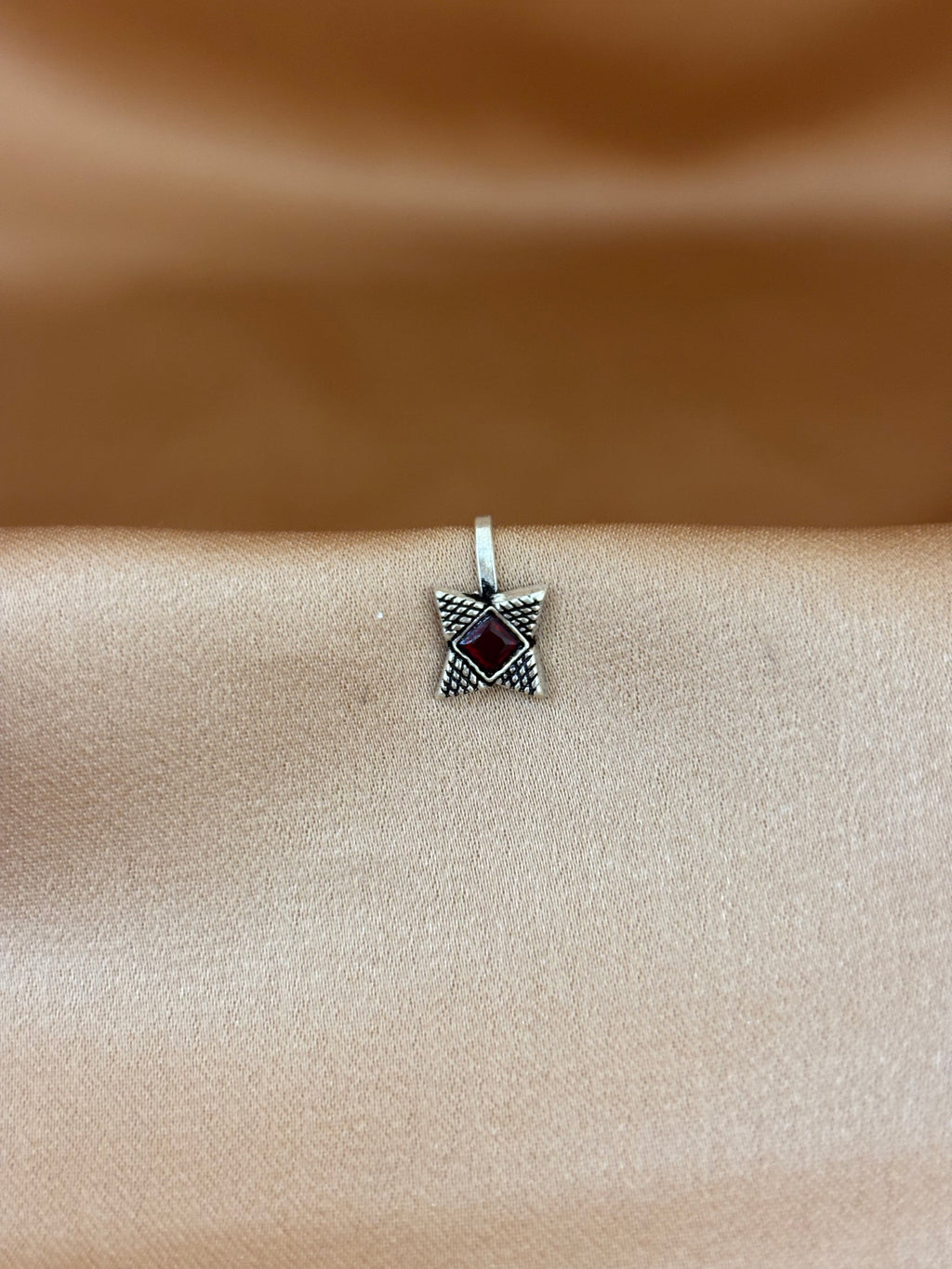 Crimson Star Geometric Silver Nose Pin
