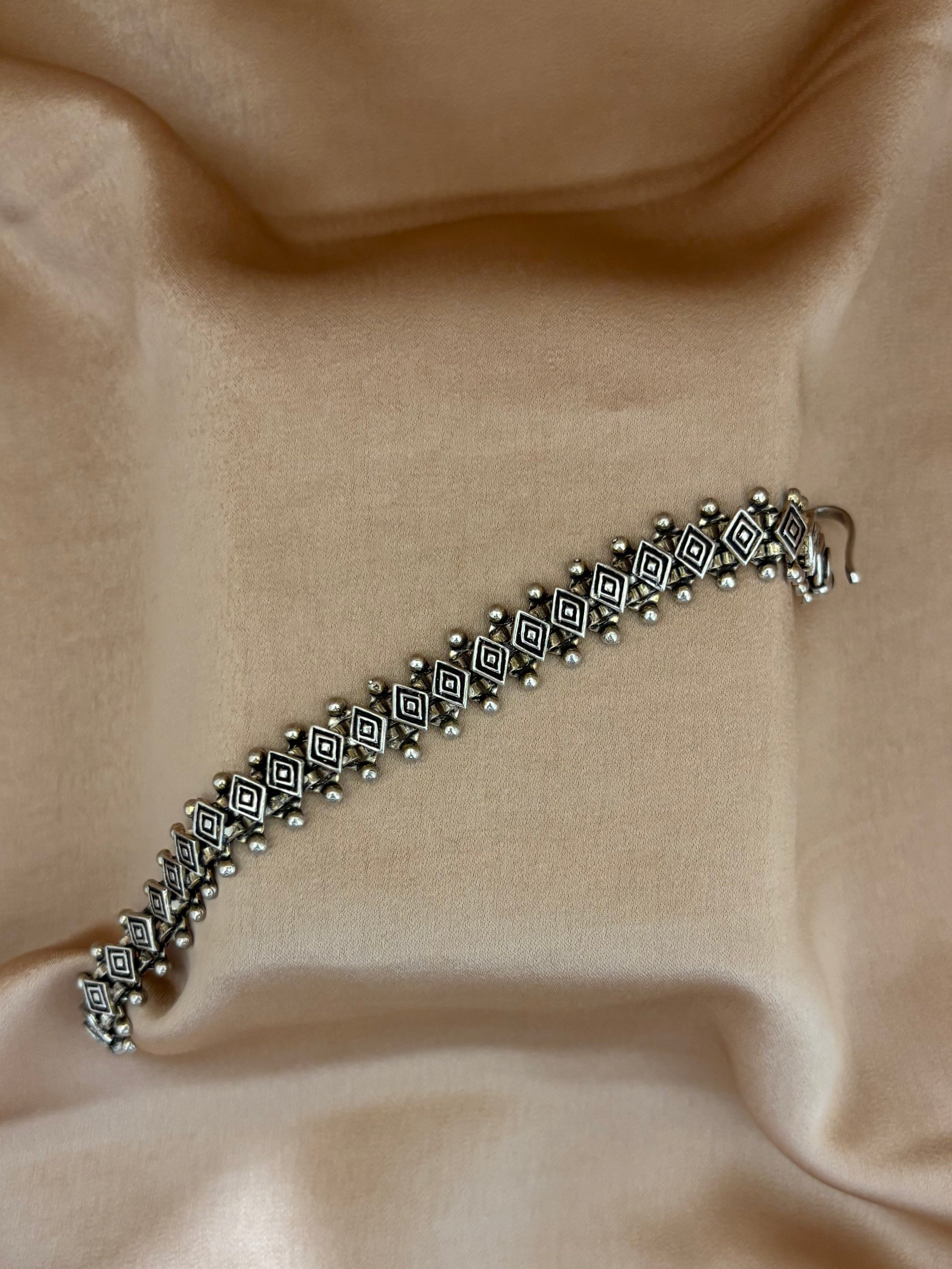 Oxidized Silver Geometric Link Bracelet
