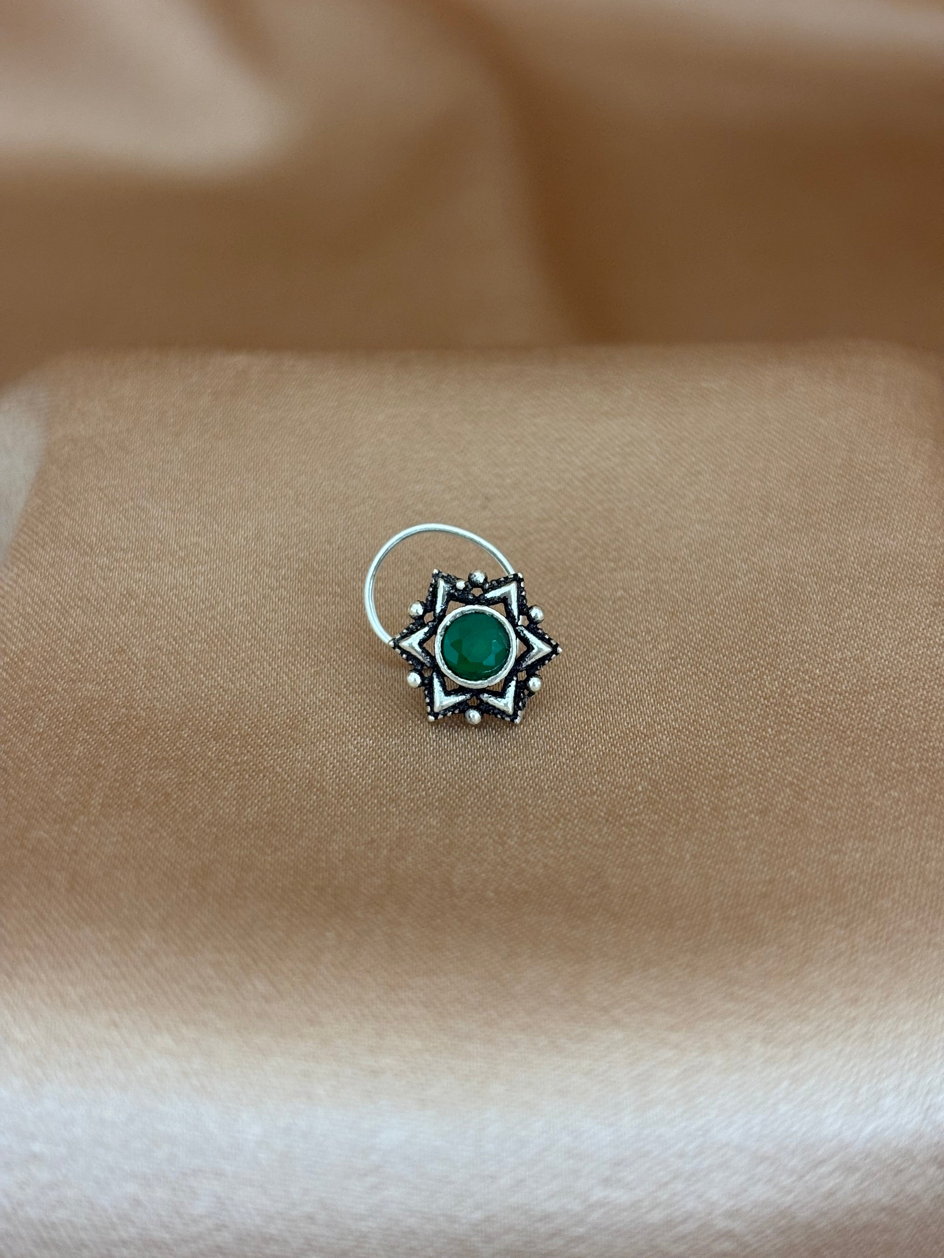 Emerald Green Star Oxidized Silver Nose Pin