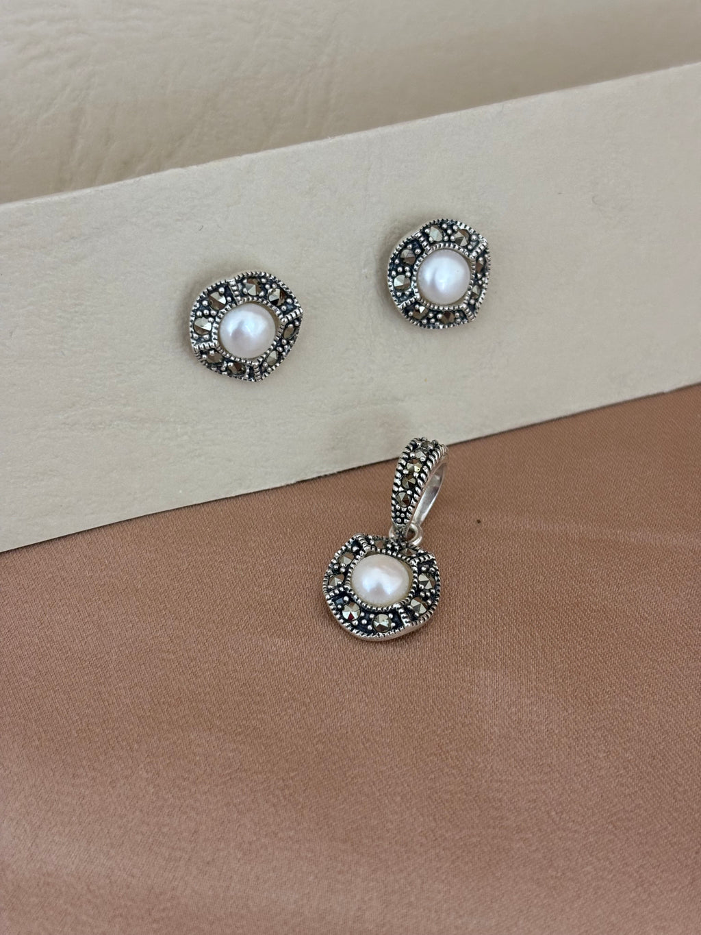 Antique-Style Marcasite and Pearl Pendant Set