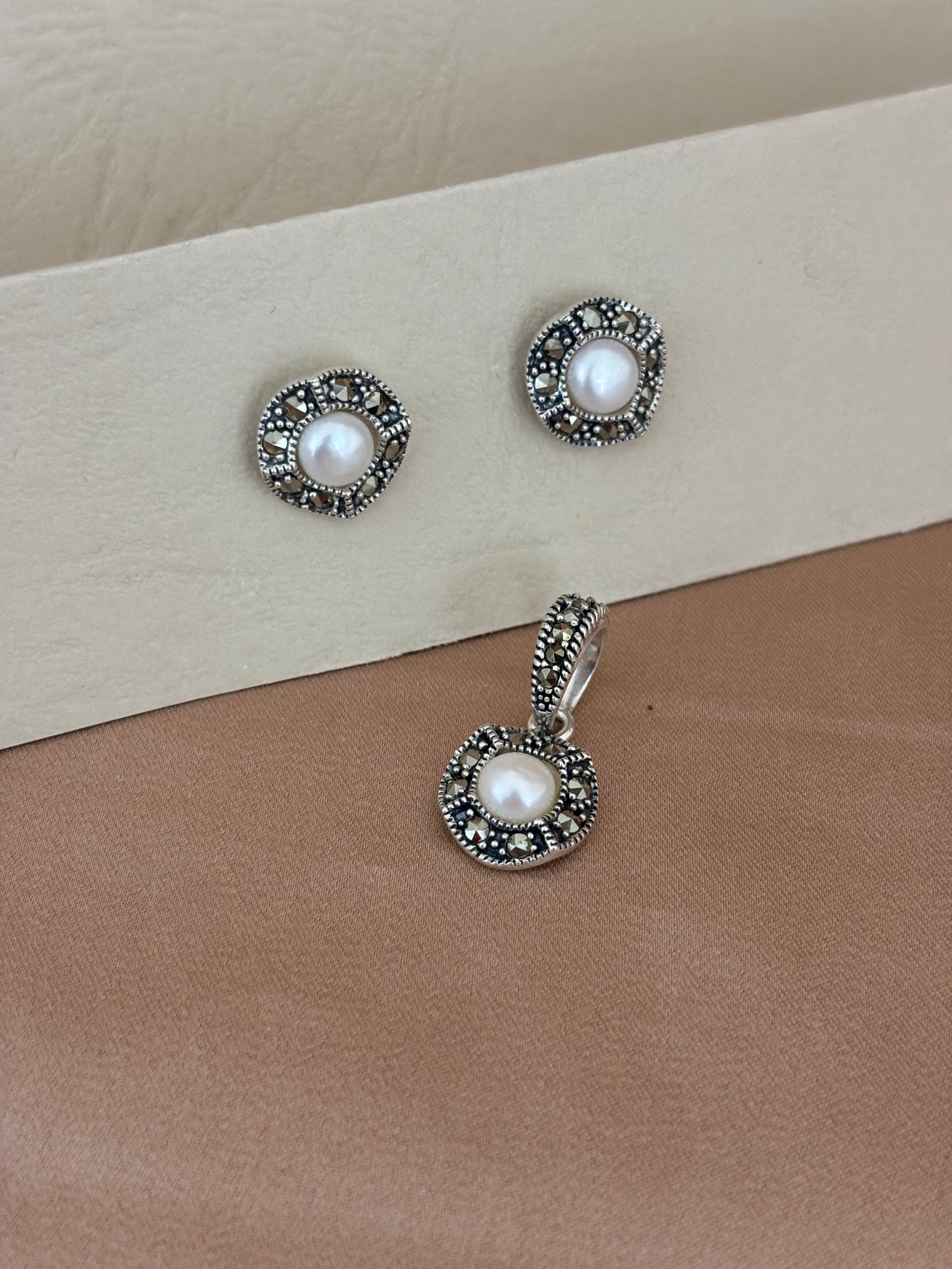 Antique-Style Marcasite and Pearl Pendant Set