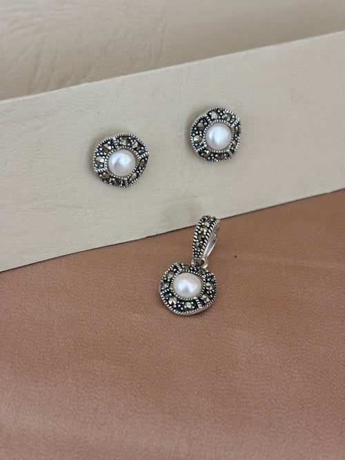 Antique-Style Marcasite and Pearl Pendant Set
