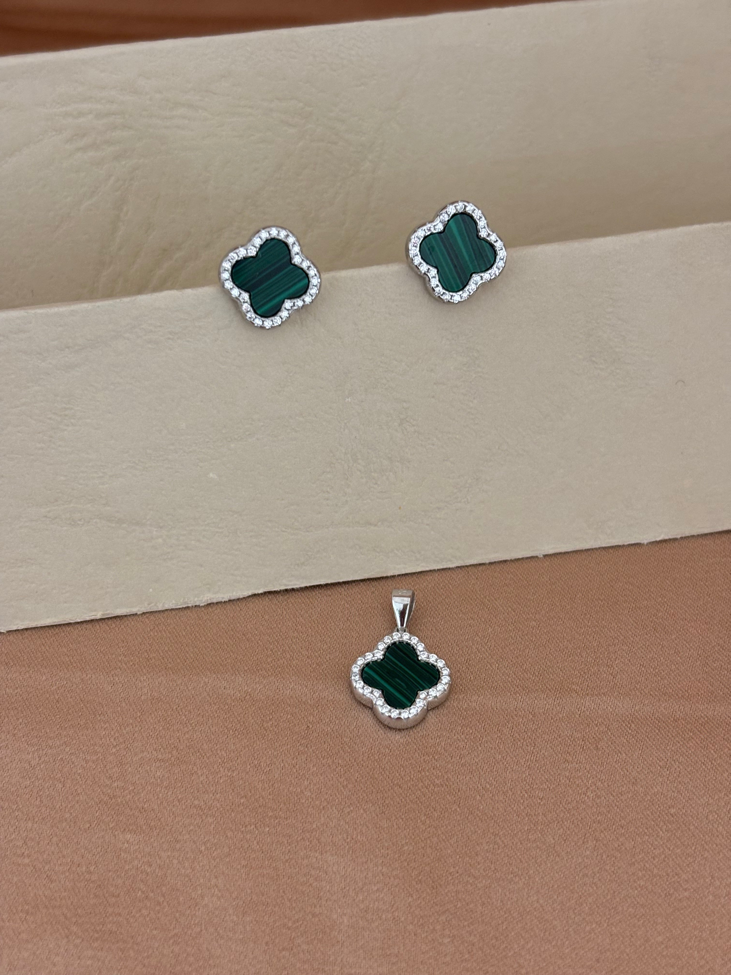 Malachite Clover Pendant Set