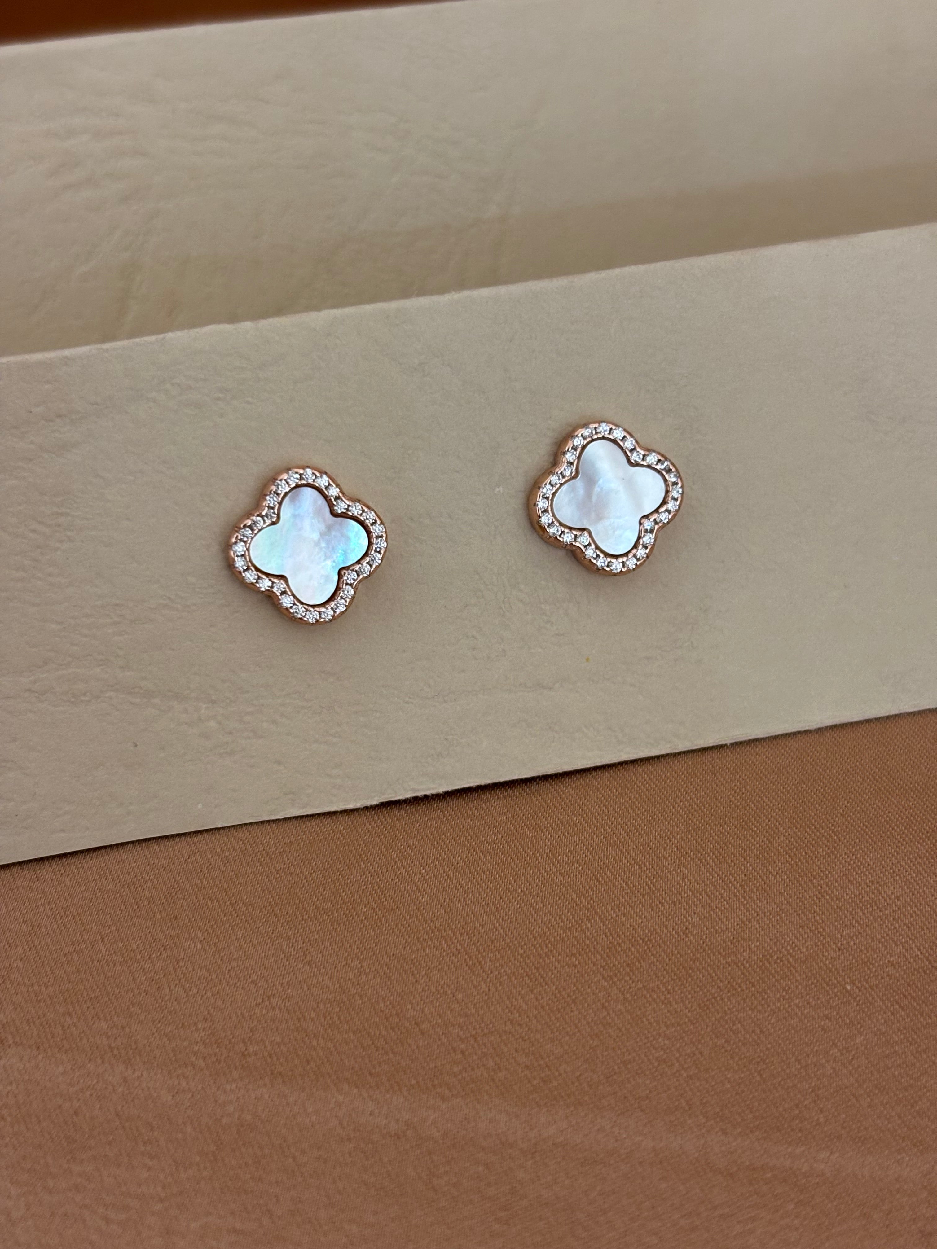 Rose Gold Clover Mother of Pearl & Zirconia Pendant Set
