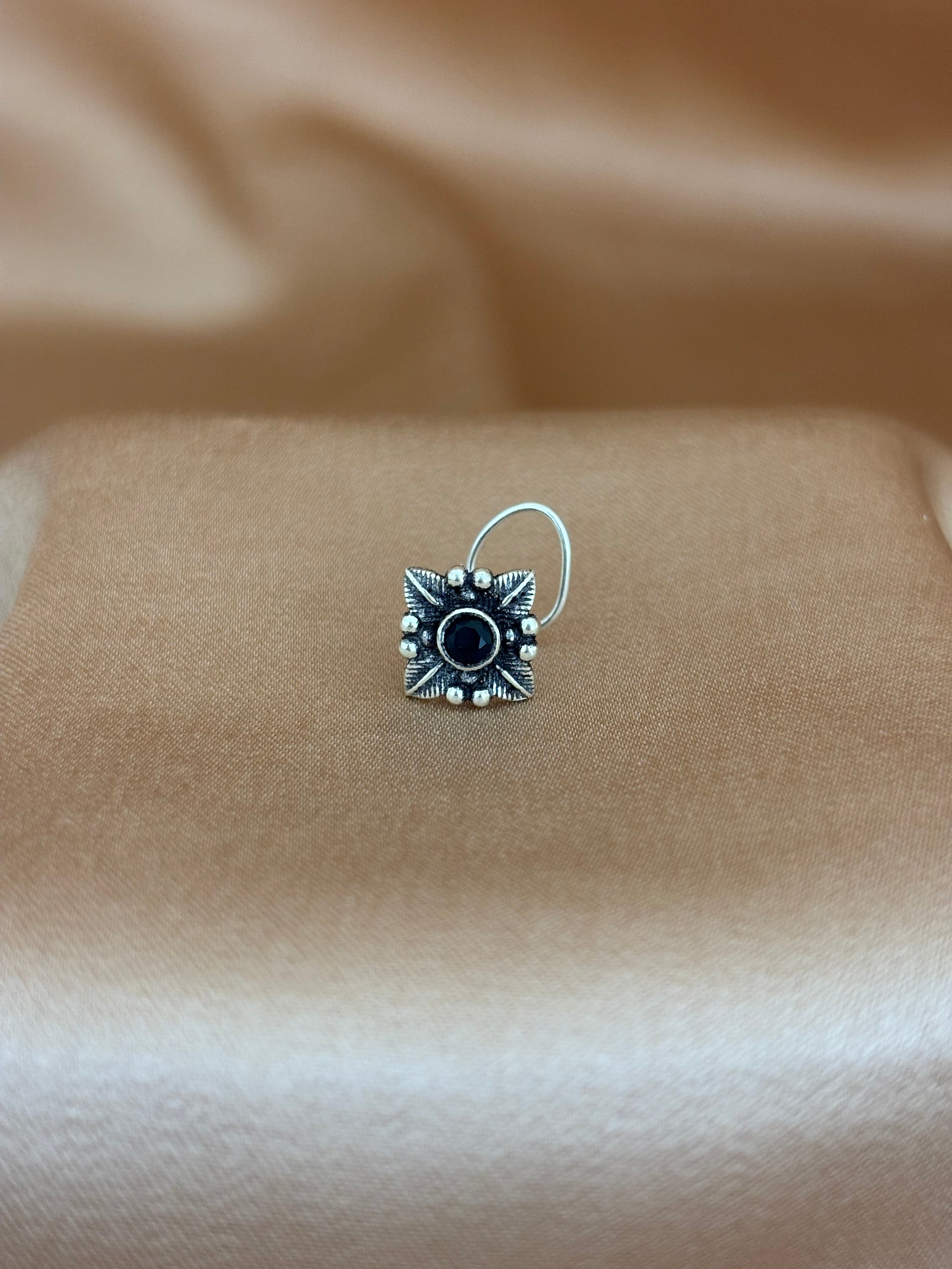 Onyx Black Floral Square Silver Nose Pin