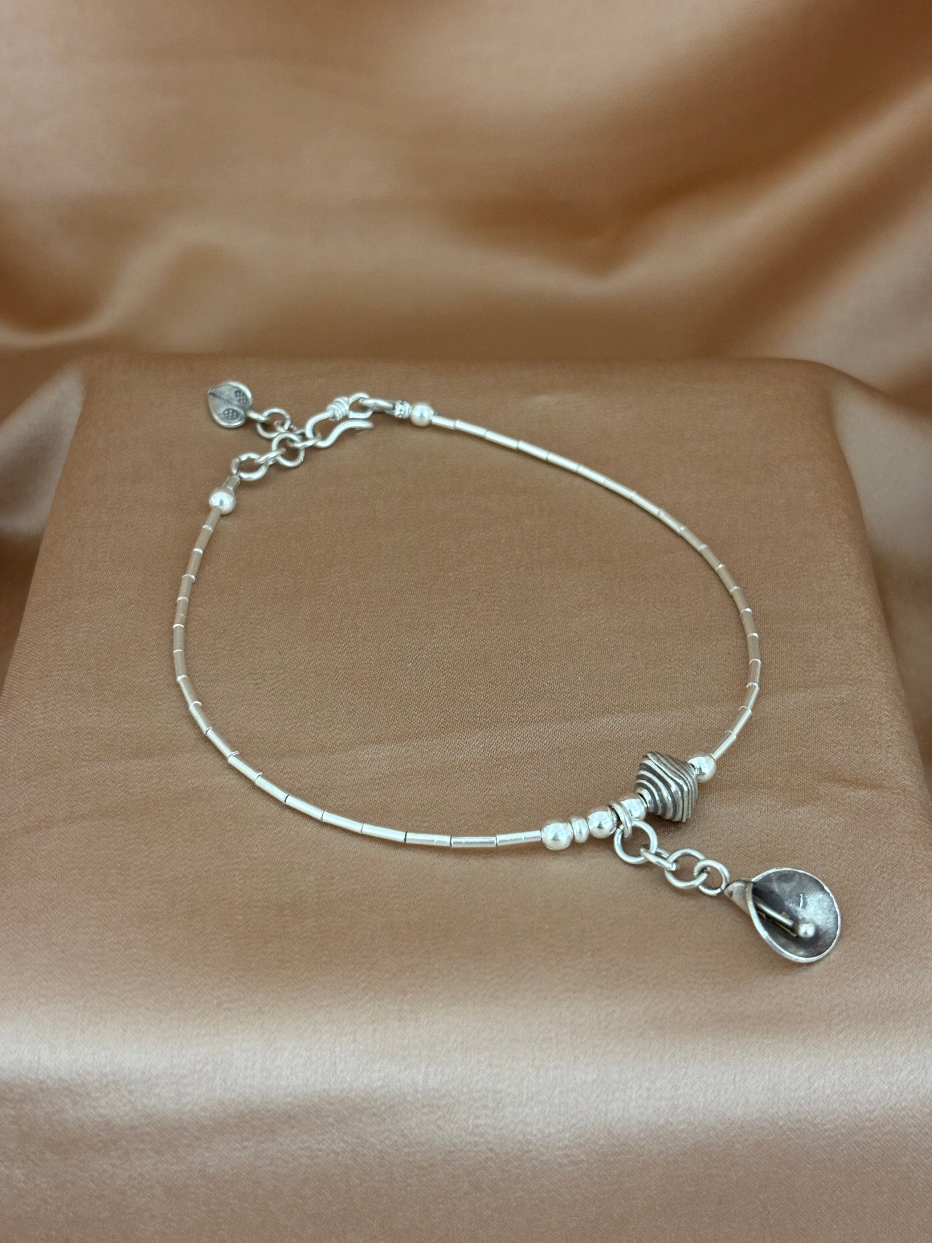 Calla Lily Pendant Silver Anklet